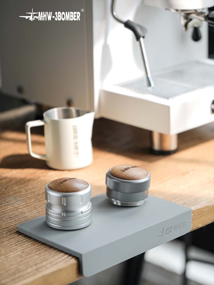 MHW-3BOMBER 轟炸機 轉角壓粉墊