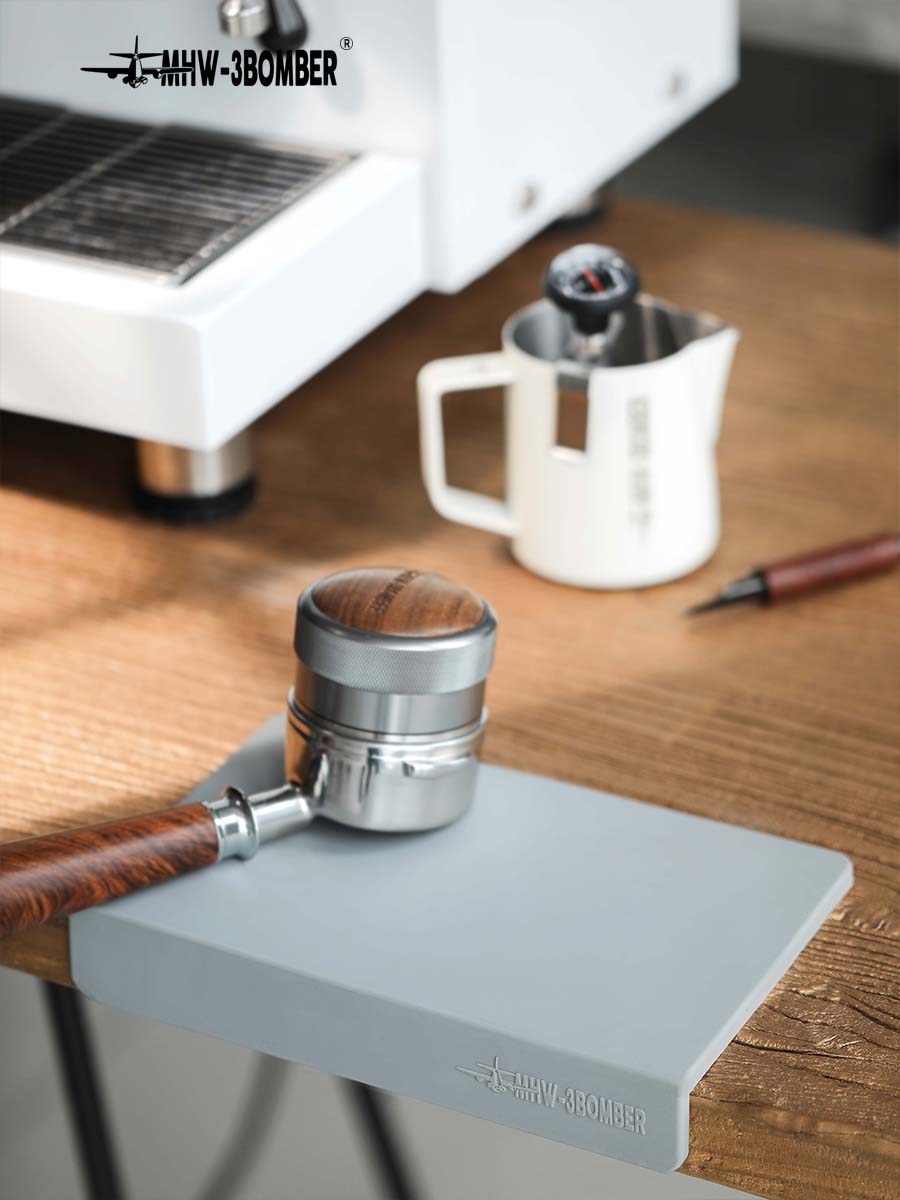 MHW-3BOMBER 轟炸機 轉角壓粉墊