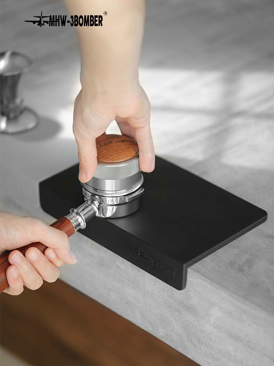 MHW-3BOMBER 轟炸機 轉角壓粉墊