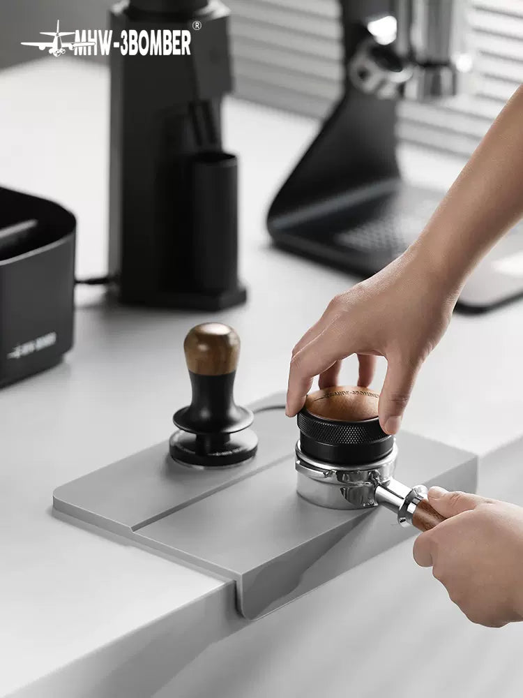 MHW-3BOMBER 轟炸機 轉角壓粉墊